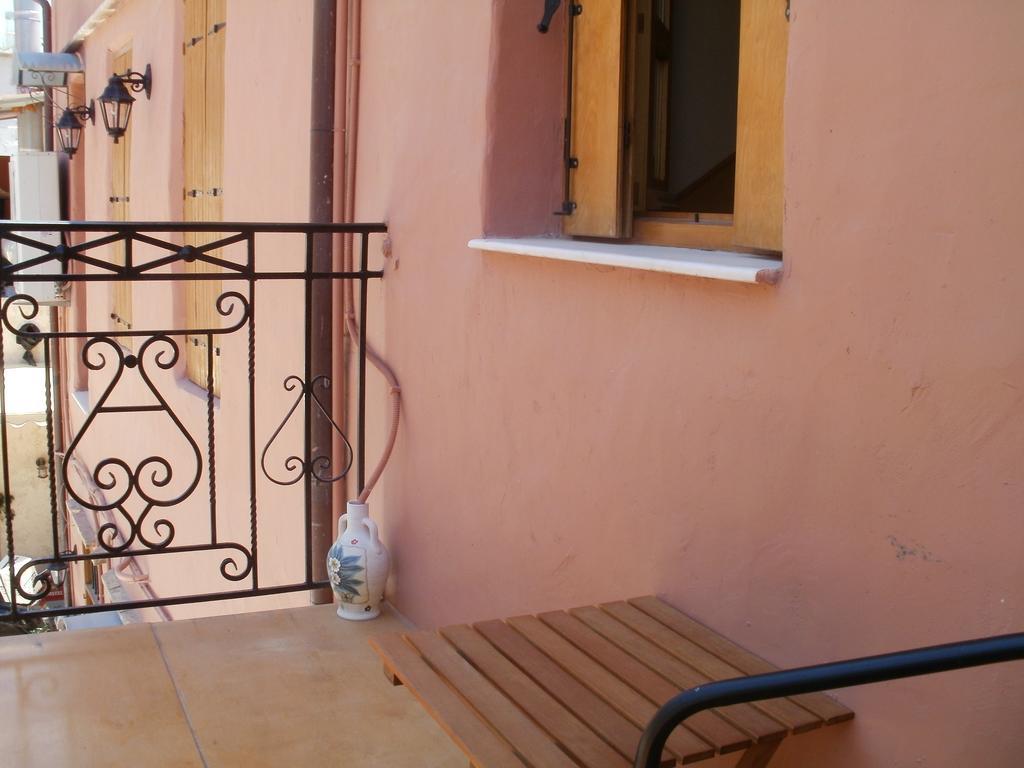 Irene Maisonettes Chania  Rum bild